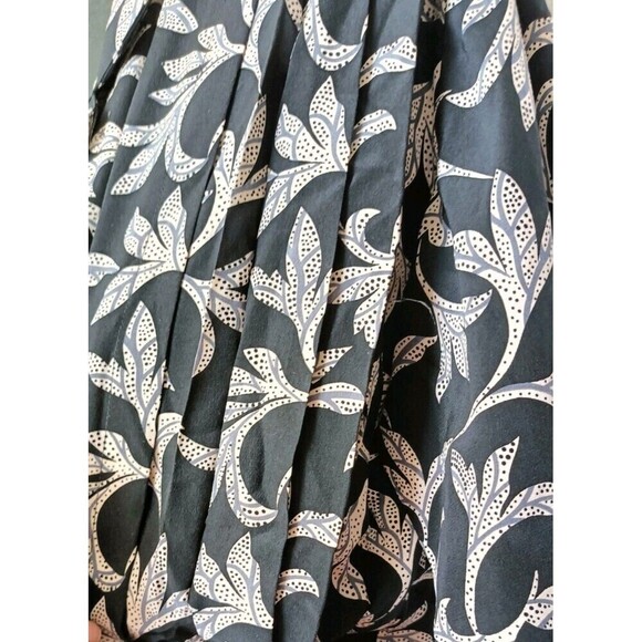 Silk Studio True Wrap Dress Size 10 Petite 100% Silk Black Gray Floral Print VTG - Picture 10 of 15